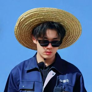 关晓彤玩弄奶头
